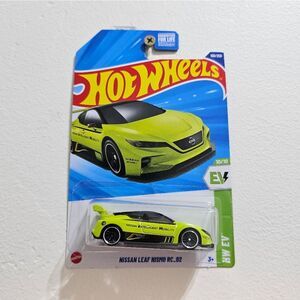 HotWheels Treasure Hunt Nissan Leaf